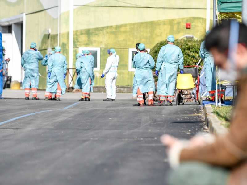 L'ospedale di Brescia - Foto LaPresse