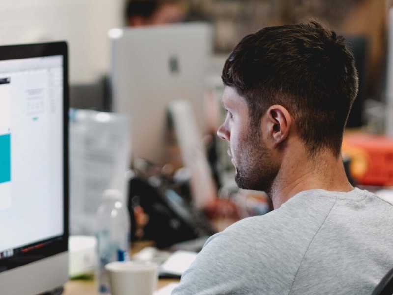 Foto di Studio Republic via Unsplash