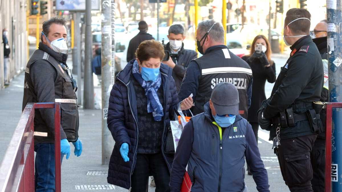 Immagine di Intanto in metropolitana, per fortuna, ancora non viaggia nessuno. Ma poi?