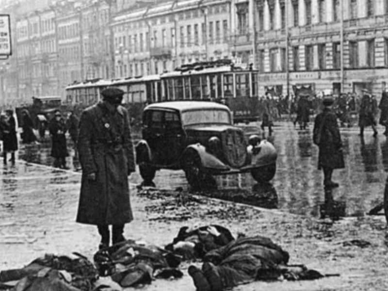 Nel tragico Novecento europeo la morte non ebbe affatto paura di Leningrado