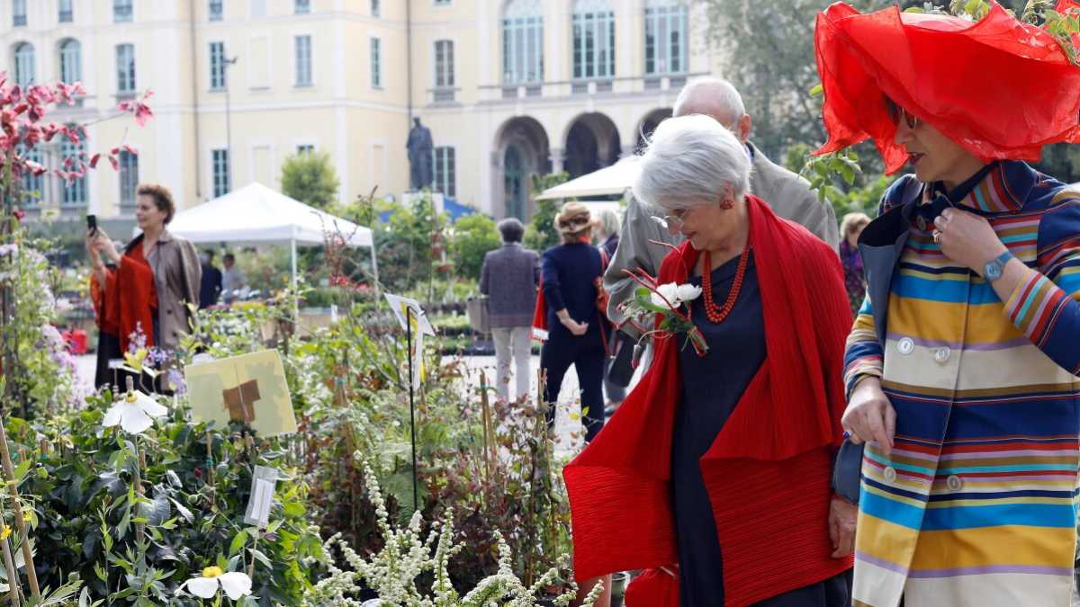 Immagine di Orticola rimanda, ma in città c’è un gran bisogno di fiori e di bellezza per gli occhi