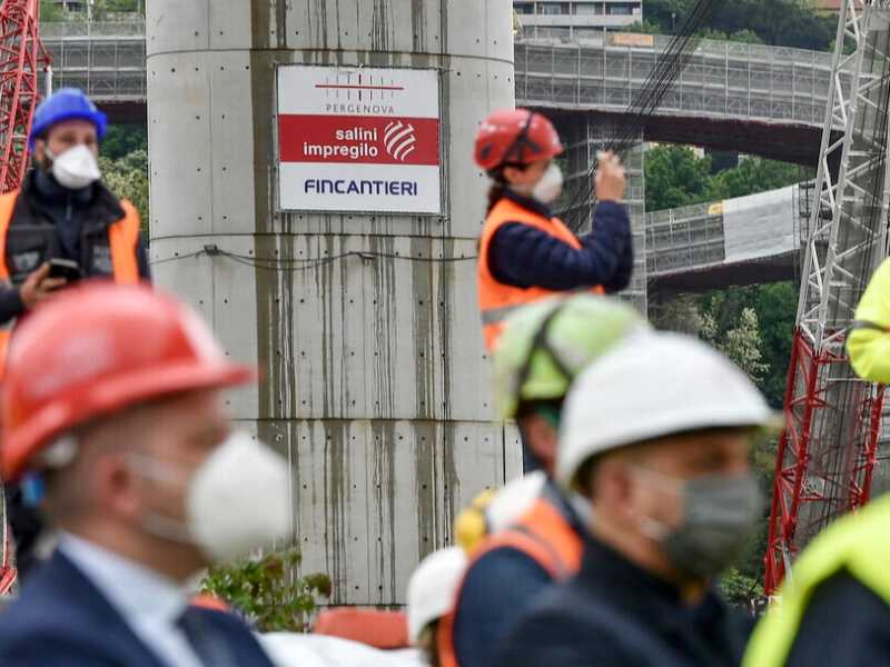 C'&egrave; da augurarsi che quello di Genova diventi un modello per la ripartenza italiana (foto LaPresse)