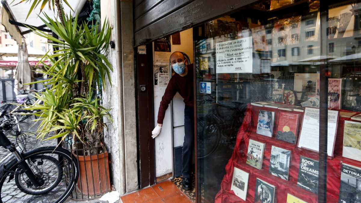 Immagine di Sono le due di pomeriggio e c’è da sanificare Georges Simenon