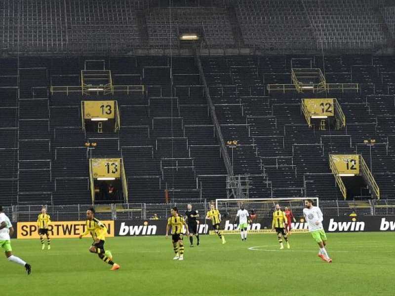 Cartolina dal calcio che verrà