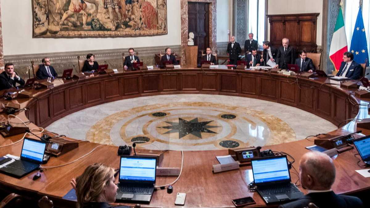 Immagine di Il Presidente del Consiglio dei Ministri che presiede ma non governa