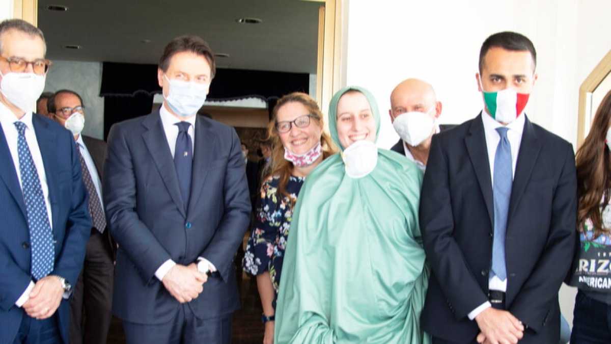 Immagine di Il fastidio di Guerini e dei suoi per la “tonnara di Ciampino” su Silvia Romano