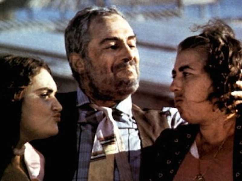Una scena di &ldquo;Brutti, sporchi e cattivi&rdquo;, film del 1976 diretto da Ettore Scola con Nino Manfredi (Wikipedia)