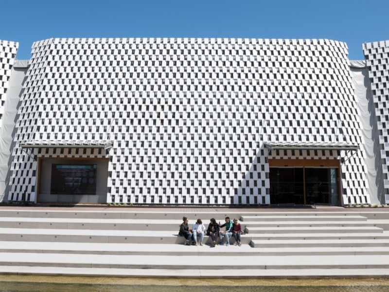 Il padiglione di Intesa Sanpaolo all'Expo di Milano, dove avr&agrave; sede il progetto DesignTech (foto LaPresse)