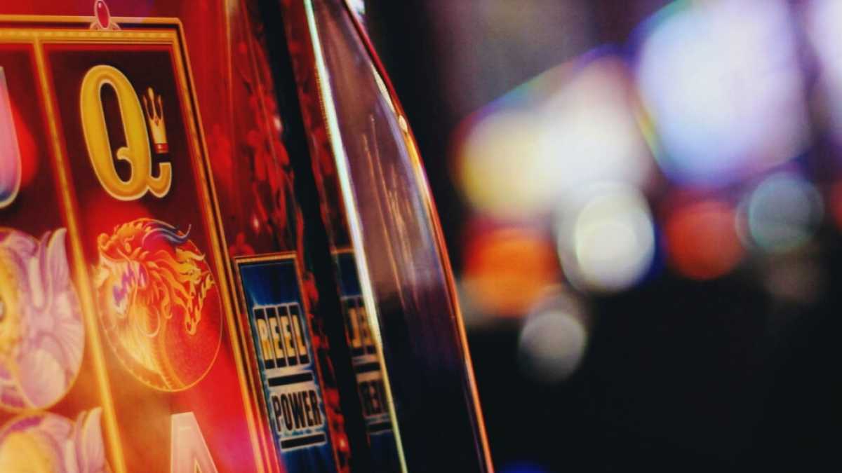 Immagine di Cornuto e tassato. Il governo continua la crociata contro il gioco legale