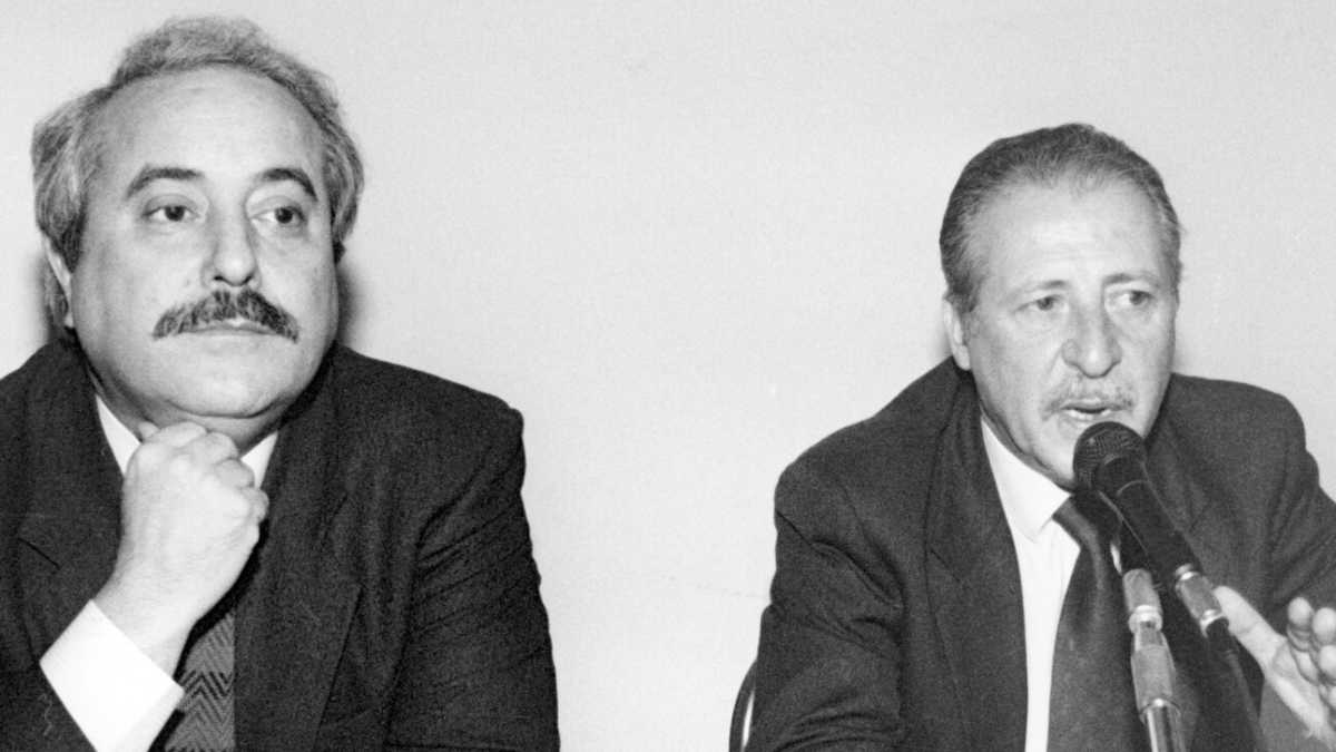 Immagine di “Dire che la Dc è il partito della mafia significa infangare anche Mattarella”