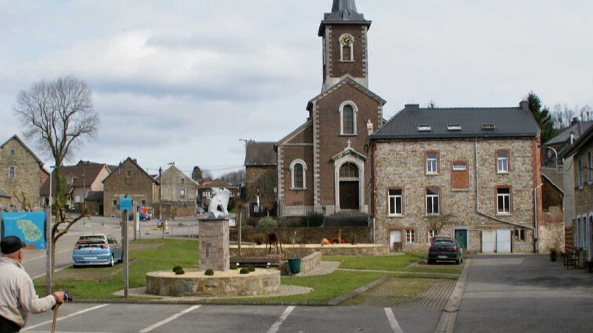 Immagine di Vi invitiamo a un ballo nel Moresnet, il microavamposto del romanzo d’Europa