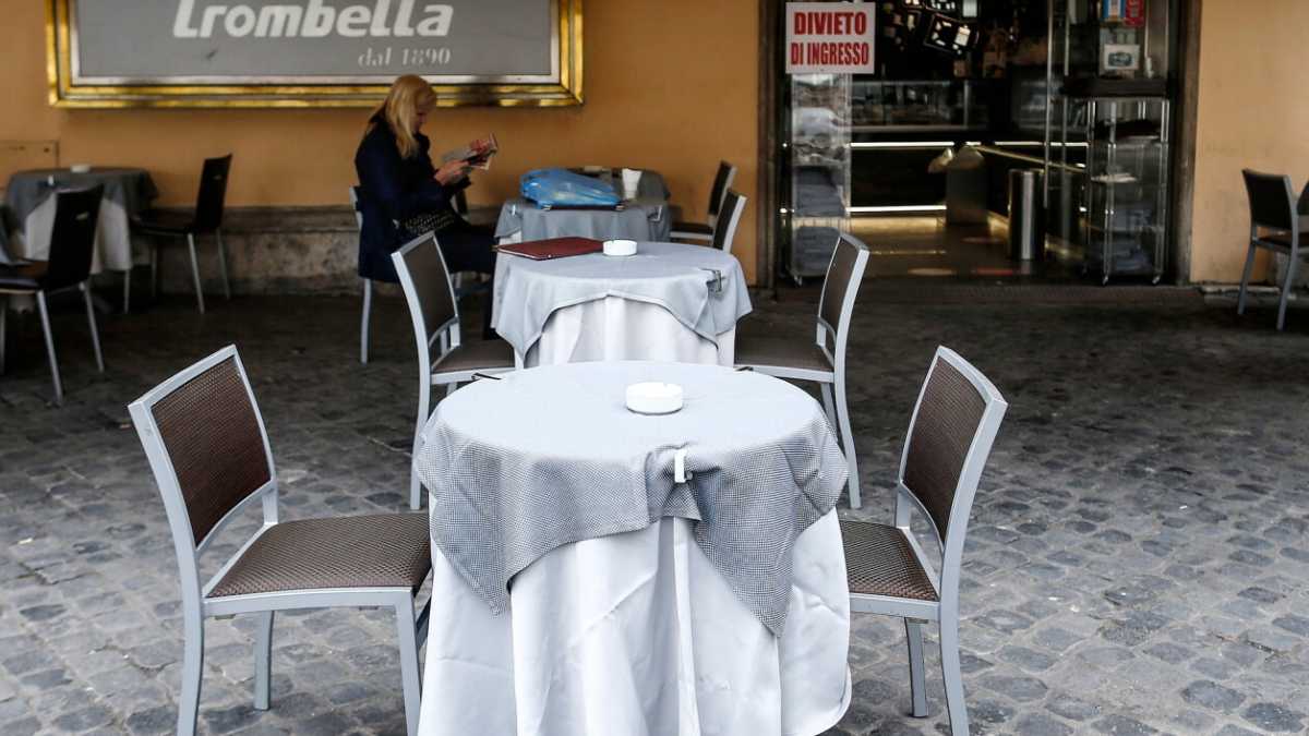 Immagine di Più tavolini per tutti