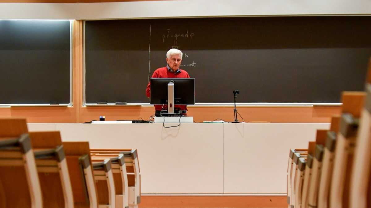 Immagine di Il futuro (da) remoto dell’università