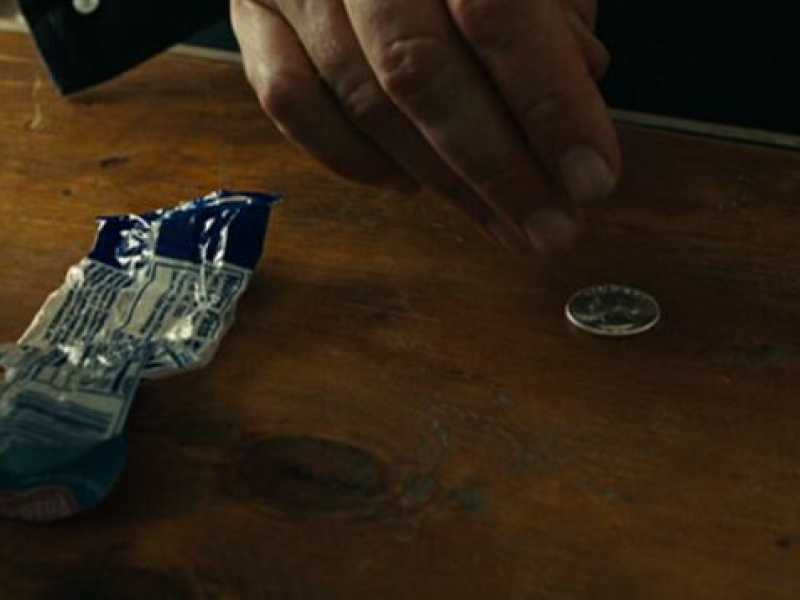Una scena di "Non &egrave; un Paese per vecchi" (No Country for Old Men), film del 2007 diretto dai fratelli Coen, tratto dall'omonimo romanzo di Cormac McCarthy