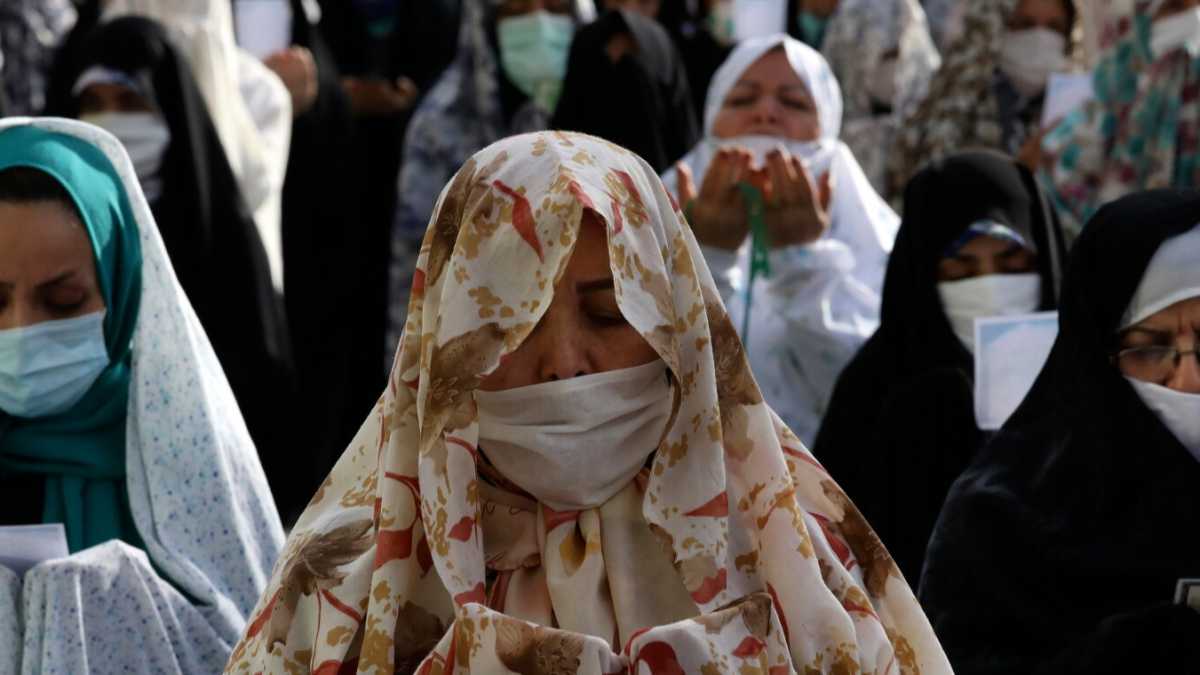 Immagine di Il paragone tra la mascherina e il velo fa il gioco del salafismo