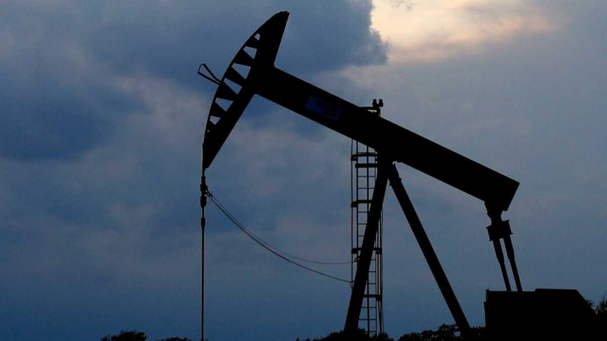 Immagine di Il crepuscolo nero del petrolio