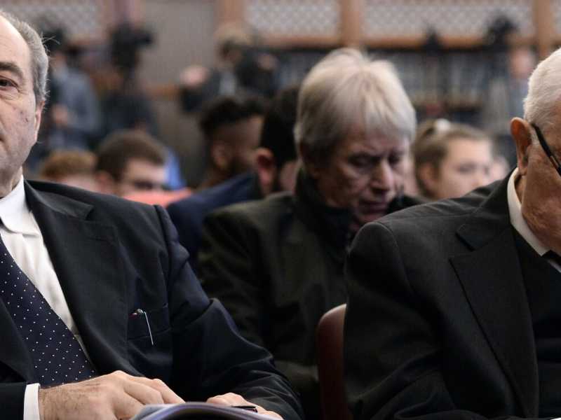 Antonio Di Pietro e Gian Carlo Caselli a un convegno organizzato dai Cinque stella sulla corruzione (foto LaPresse)