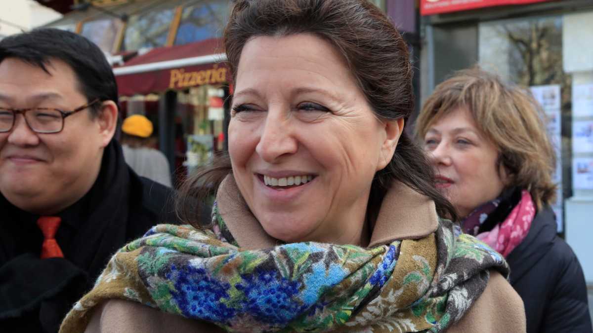 Immagine di Parigi maledetta per Macron