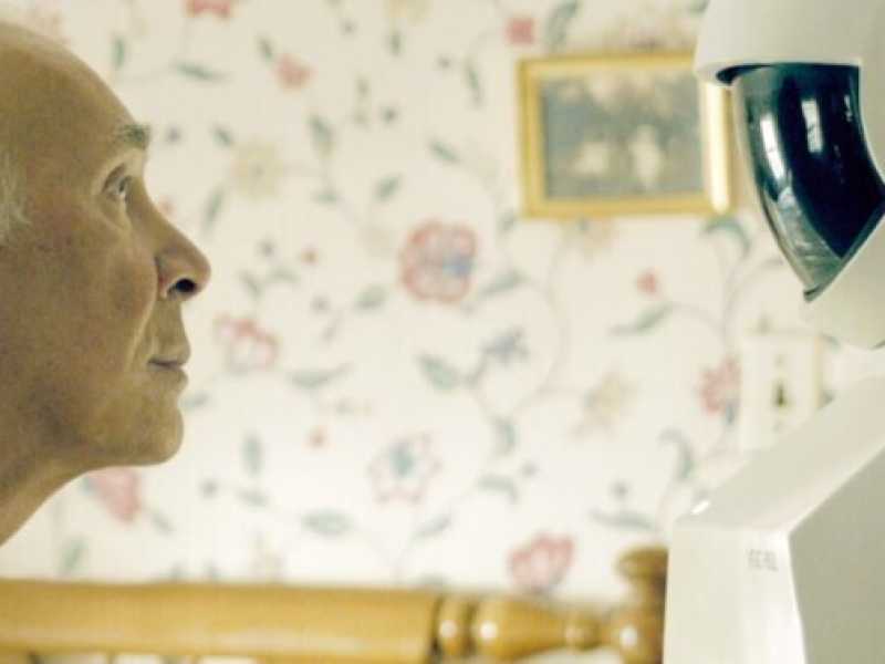 Robot & Frank, un film del 2012 diretto da Jake Schreier