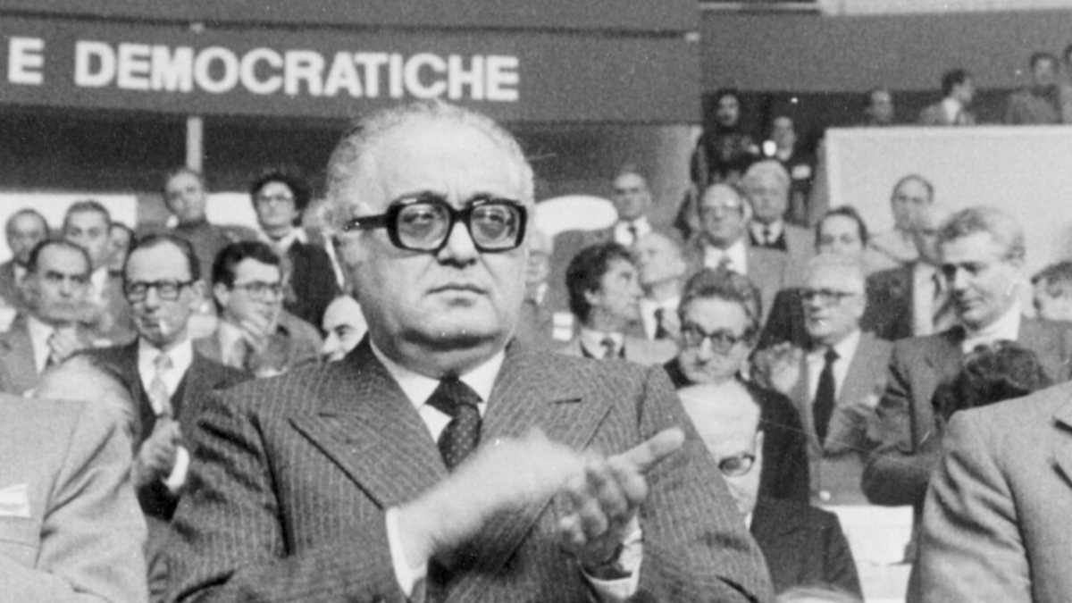 Immagine di Gerardo Chiaromonte, il comunista che difese fino alla fine Giovanni Falcone