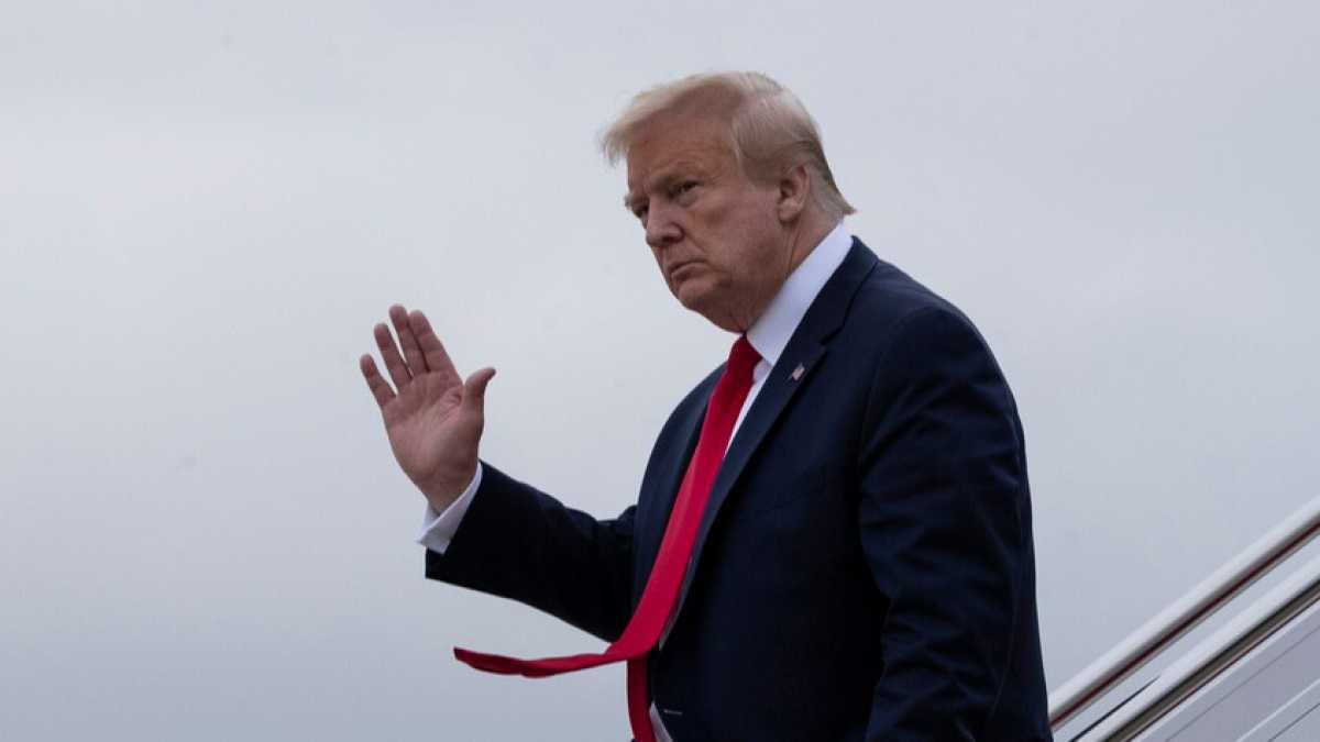 Immagine di Trump è diventato violenza e la violenza dei social contro di lui è più che giustificata