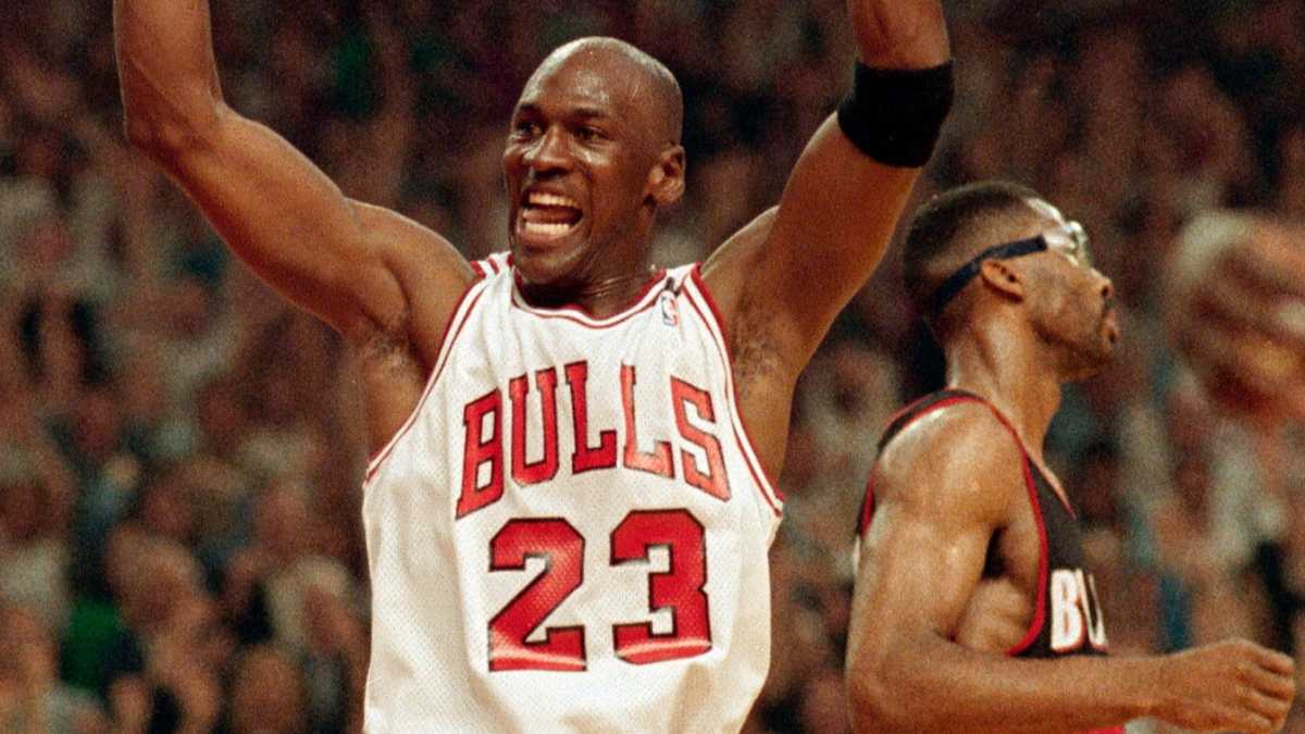 Immagine di L’èra di Michael Jordan altro non è che un impareggiabile romanzo da brividi