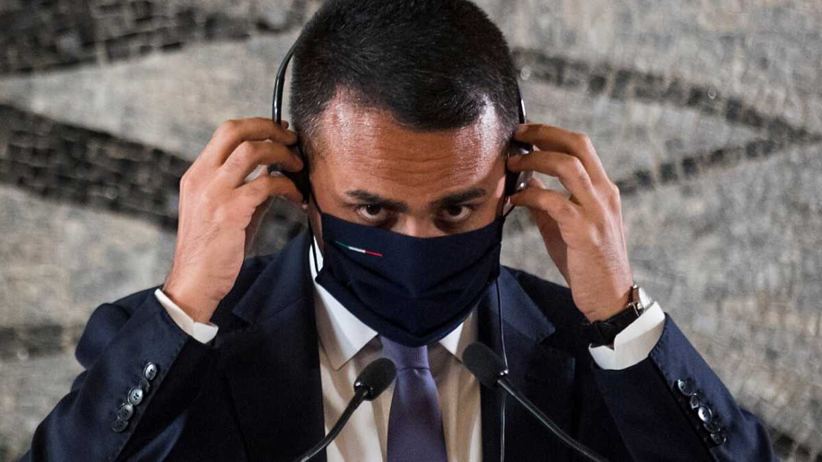 Immagine di La valigetta da Caracas non è più inverosimile di Di Maio alla Farnesina