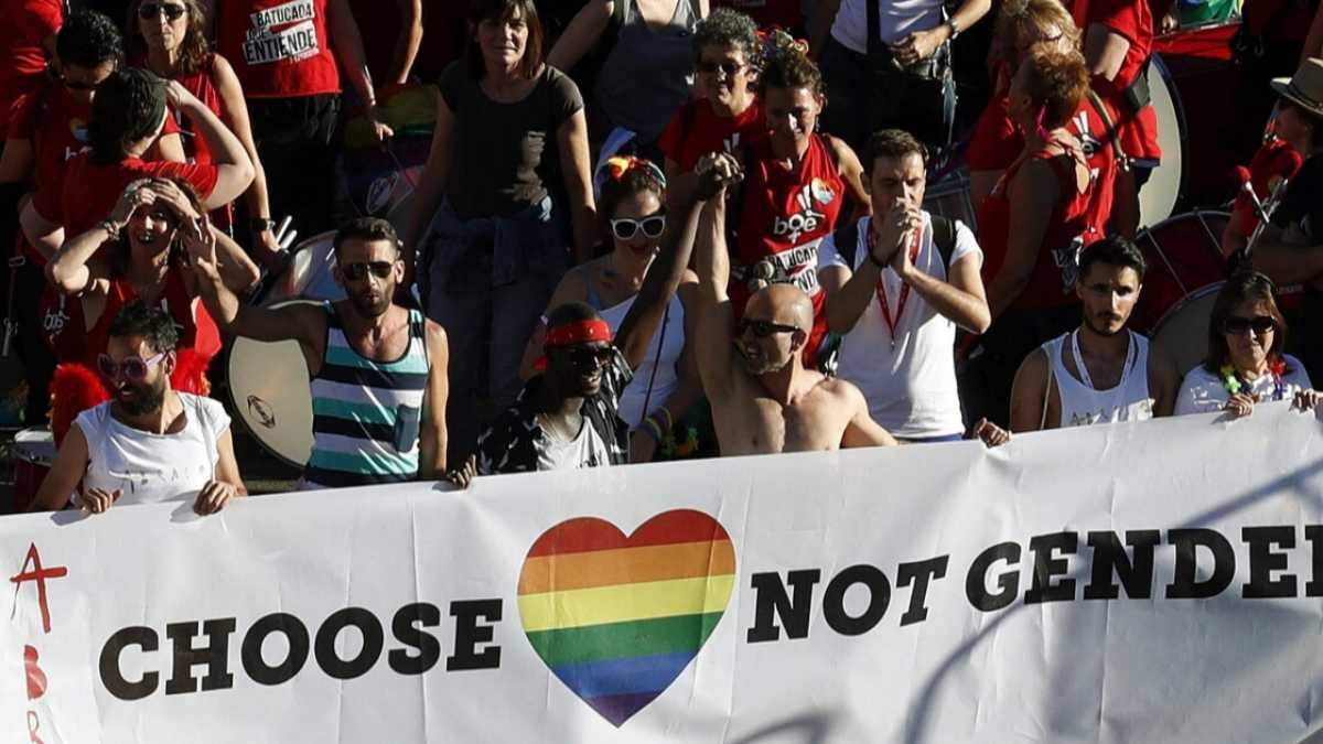 Immagine di In Spagna è guerra fra le madri del femminismo socialista e i nipotini queer