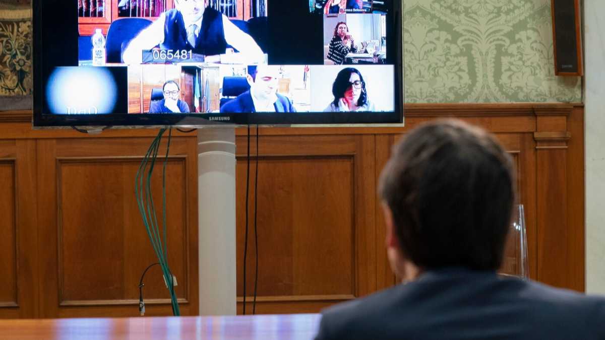 Immagine di Decidono i politici, non gli scienziati