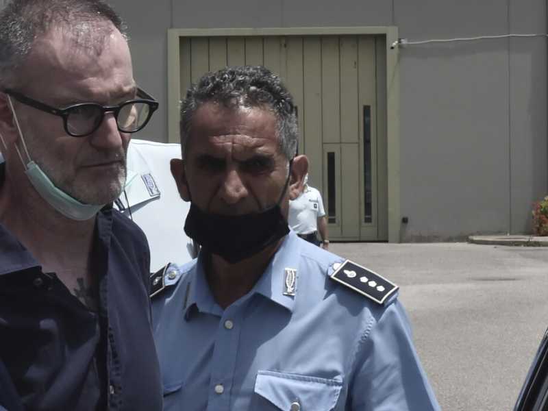 Massimo Carminati lascia il carcere di Oristano (foto LaPresse)