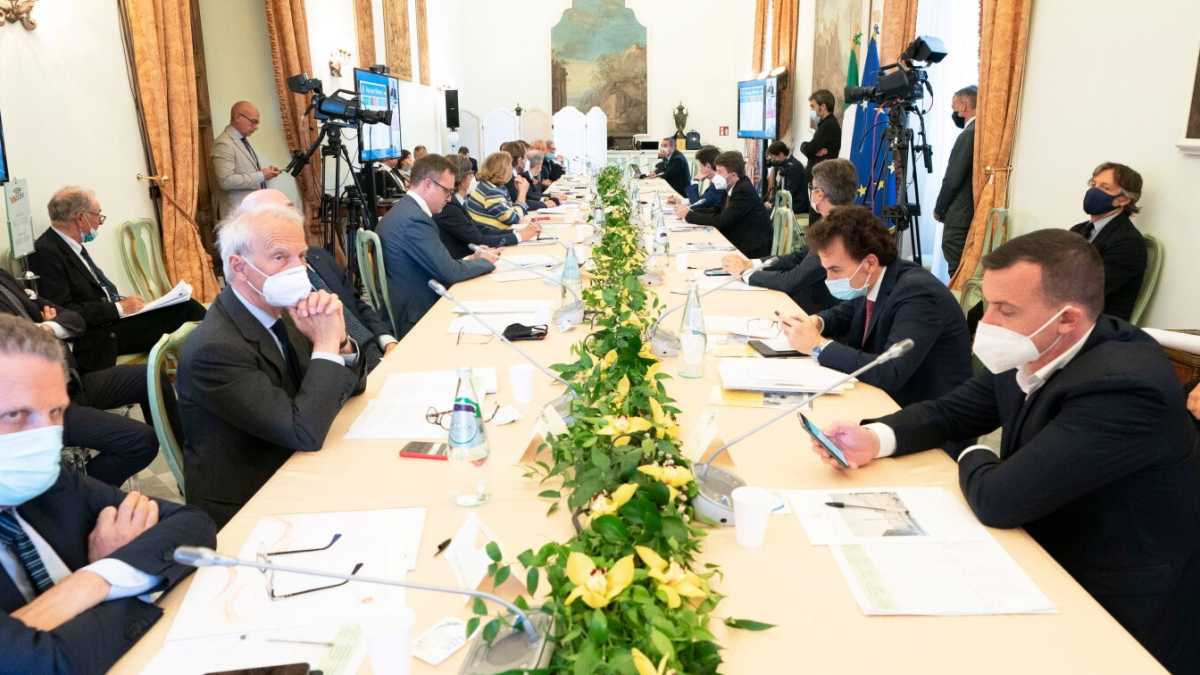 Immagine di Stati generali e alternative: il perimetro della gnagnera sul governo