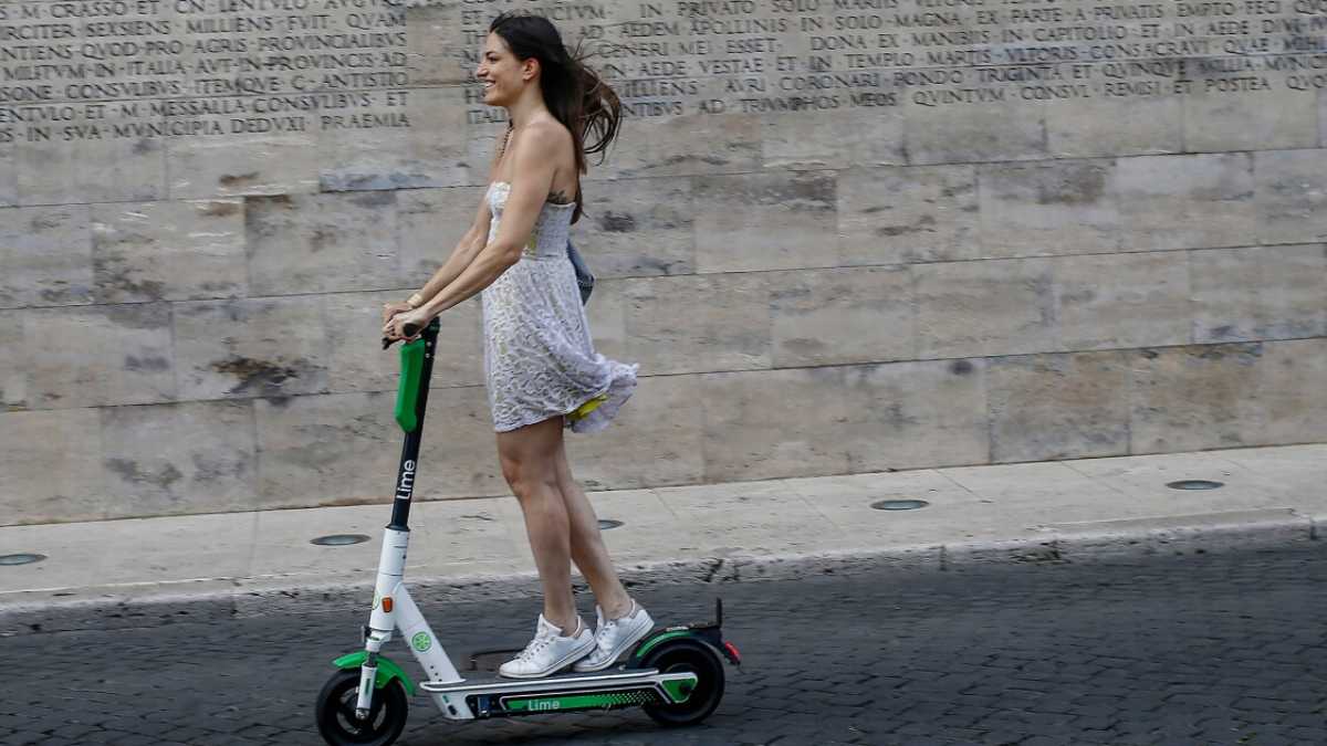 Immagine di I ghisa in monopattino manco Burioni li aveva previsti