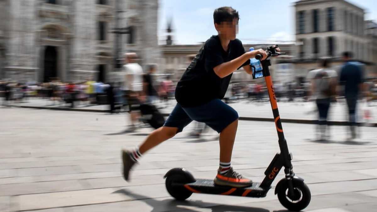 Immagine di Il monopattino elettrico è diventato il simbolo divisivo tra destra e sinistra