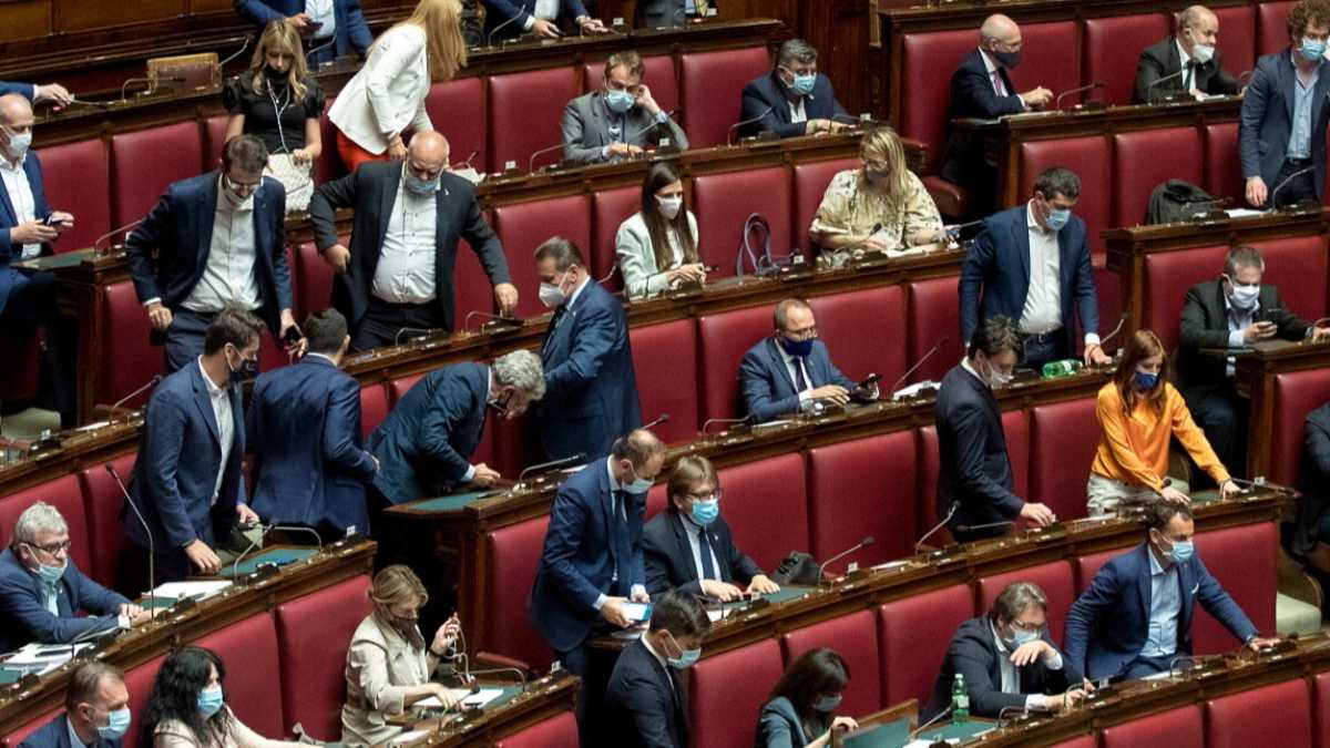 Immagine di Gli uomini del Cav. sognano il governo