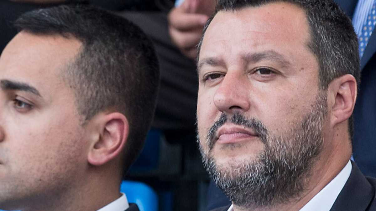 Immagine di Lega e M5s: i voltagabbana non puzzano più