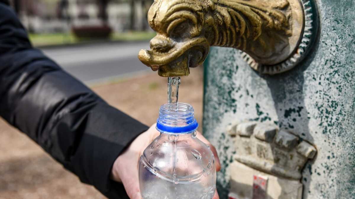 Immagine di L’acqua pubblica fa acqua da ogni parte
