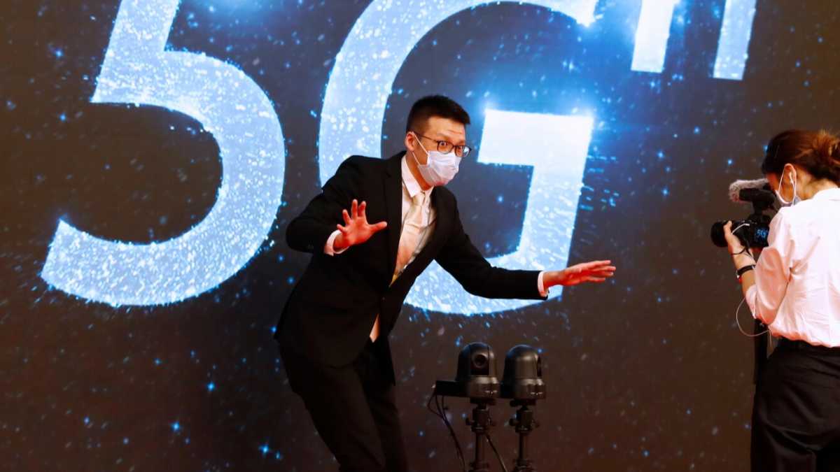 Immagine di Il 5G, il complottismo e il fantastico coltocilcuito del glillismo