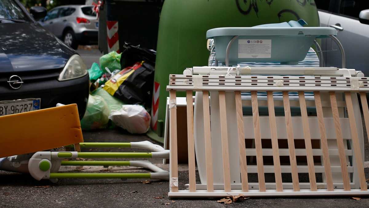 Immagine di Roma e i suoi rifiuti ingombranti