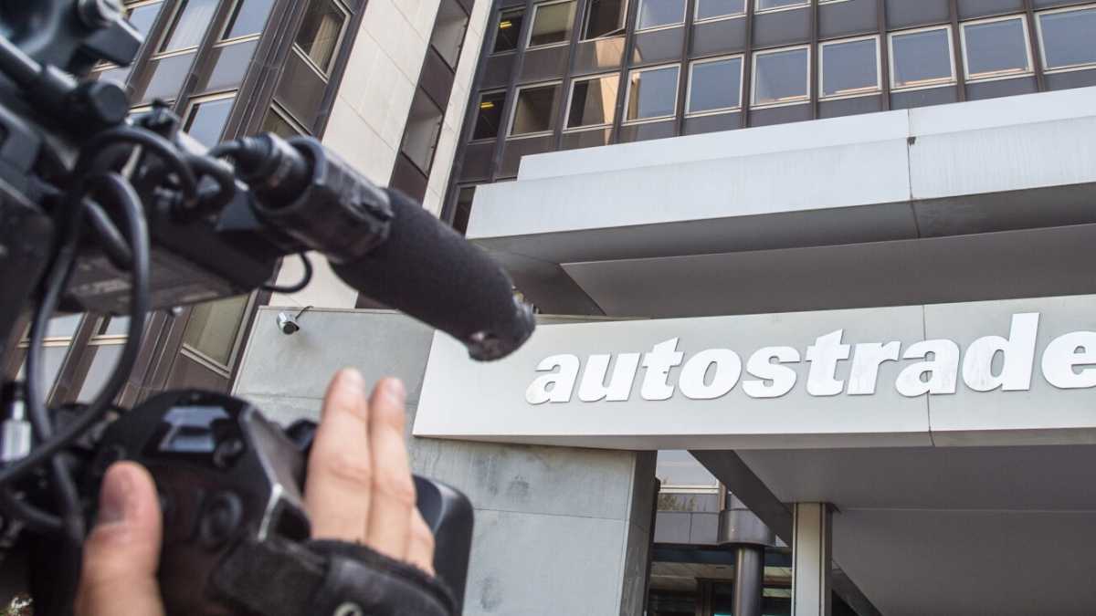 Immagine di Come salvarsi dalla politica dei guappi su Autostrade e banche