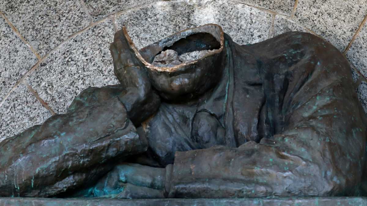 Immagine di La cacciata di Nicholson dal Booker Prize e gli altri scalpi della cancel culture