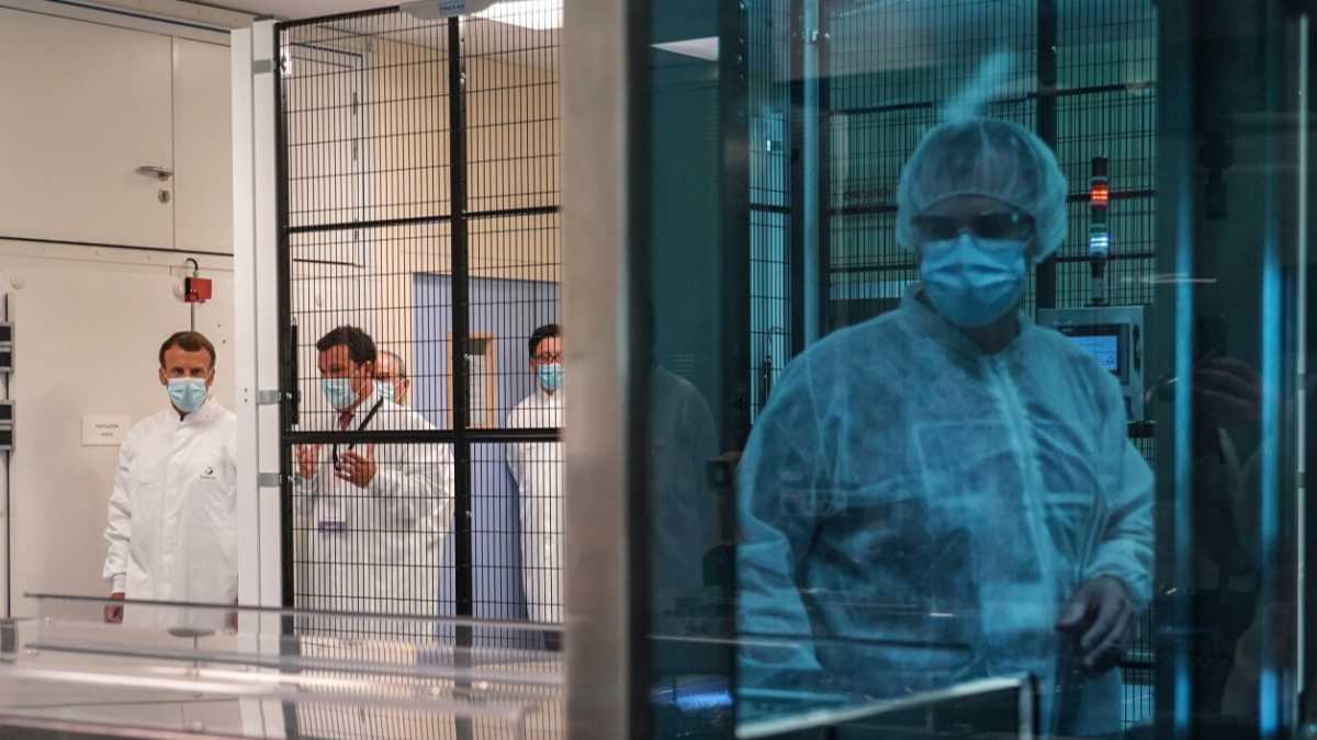 Immagine di Zizzania nel governo e spie russe a caccia di vaccini