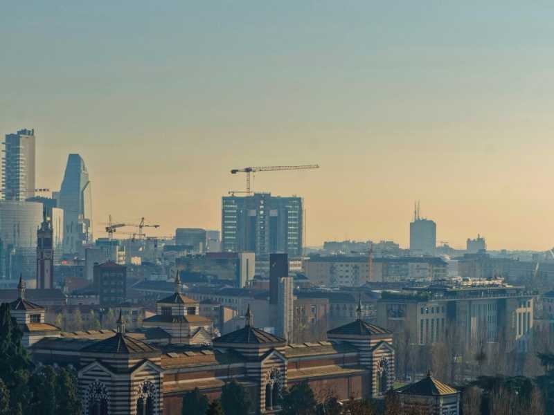 Skyline di Milano (foto Unsplash)