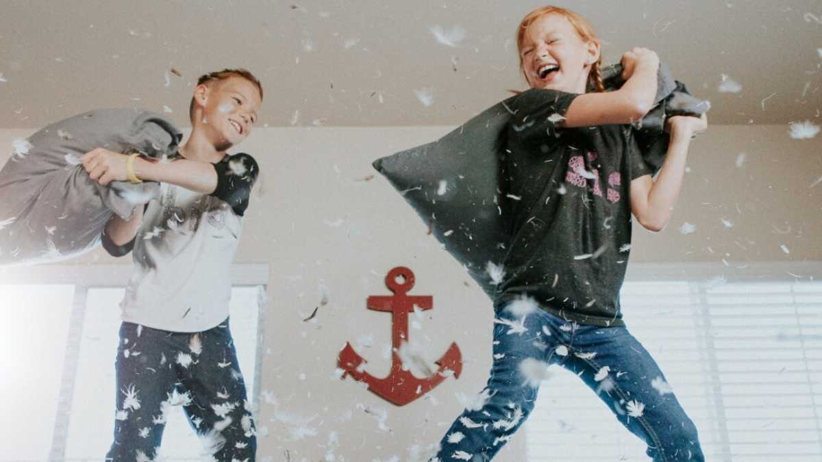 Immagine di Cari figli, litigate quanto vi pare e non diventate rane intimidatrici