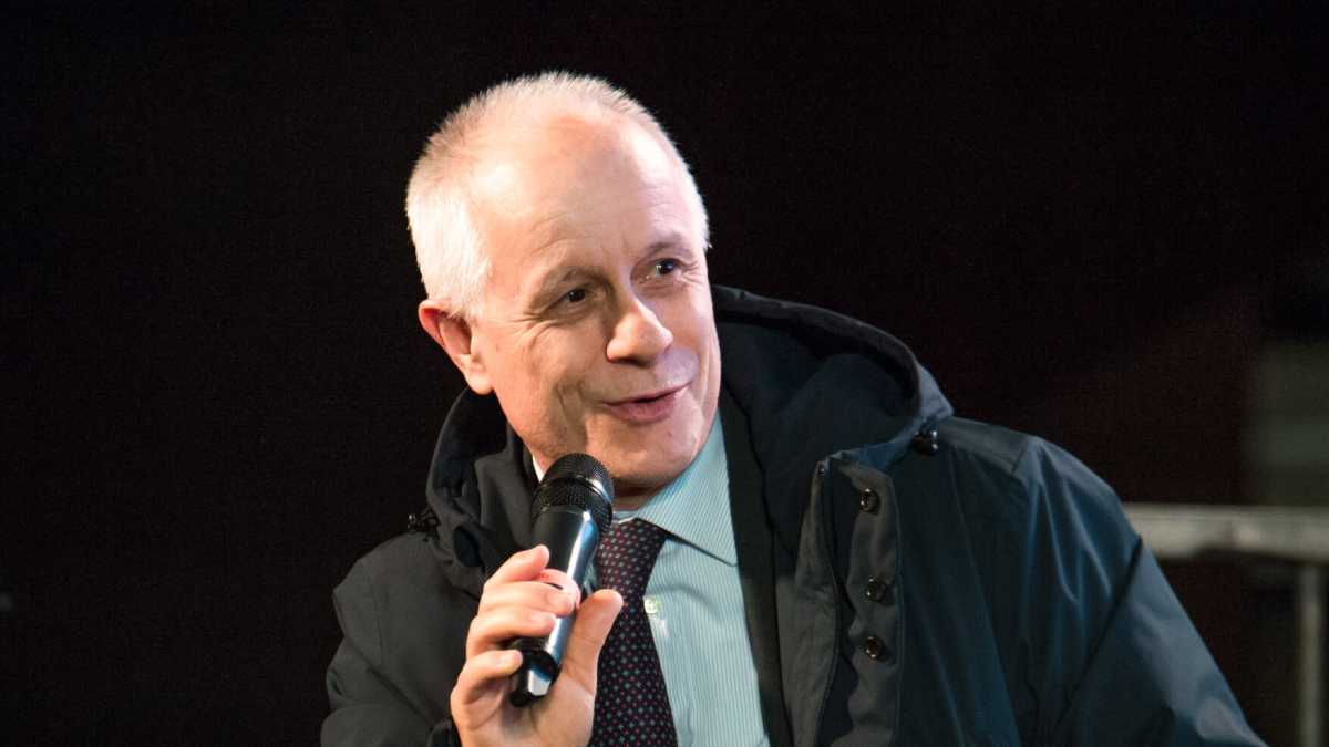 Immagine di Fontana ci racconta il suo Corriere e spiega perché al Pd (e al governo) serve Berlusconi