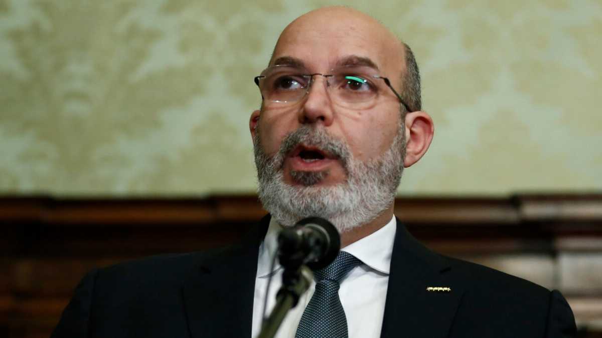 Immagine di I senatori del M5s provano (di nuovo) a liquidare Crimi e Rousseau