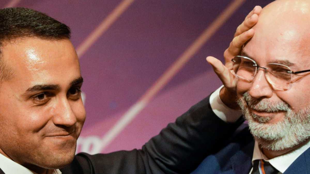 Immagine di E Crimi disse: “Me ne infischio di Di Maio”