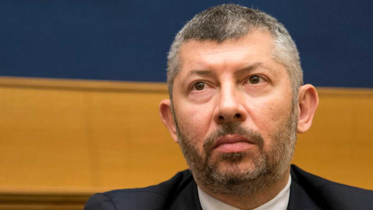 Immagine di "Cari riformisti, perché volete buttare via le vostre idee votando Emiliano?" Parla Scalfarotto