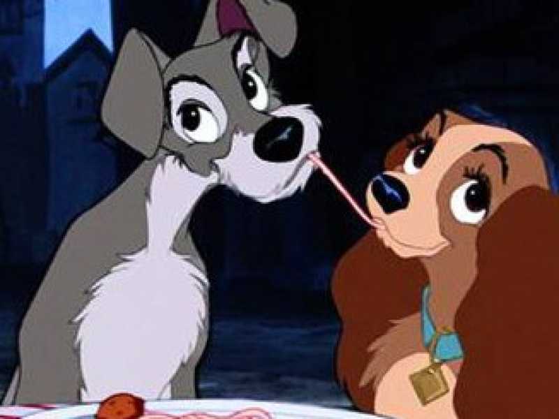 Una scena di Lilli e il vagabondo (Lady and the Tramp) un film di animazione Disney del 1955