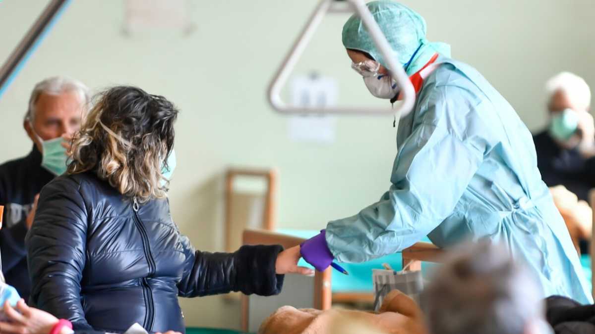 Immagine di Sereni, ma vigili di fronte al virus