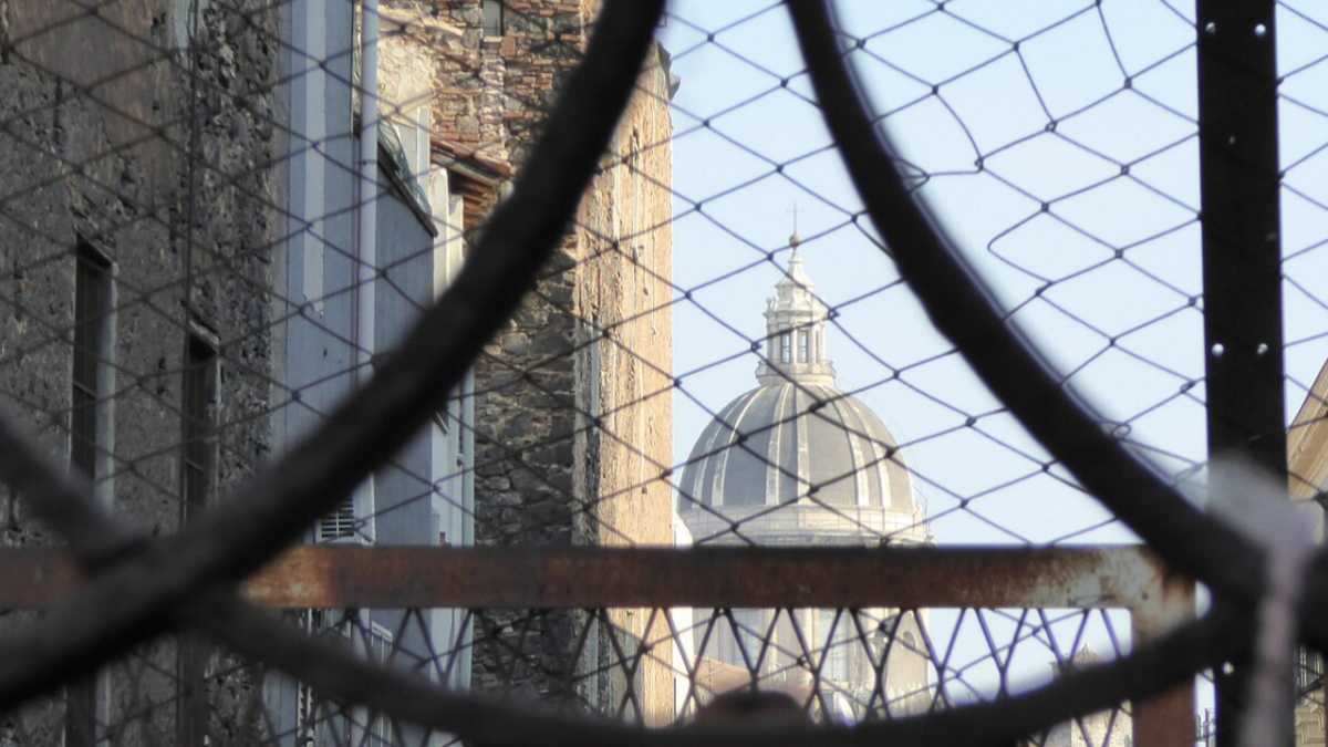 Immagine di La chiamavano la Milano del sud, oggi Catania si lecca le ferite